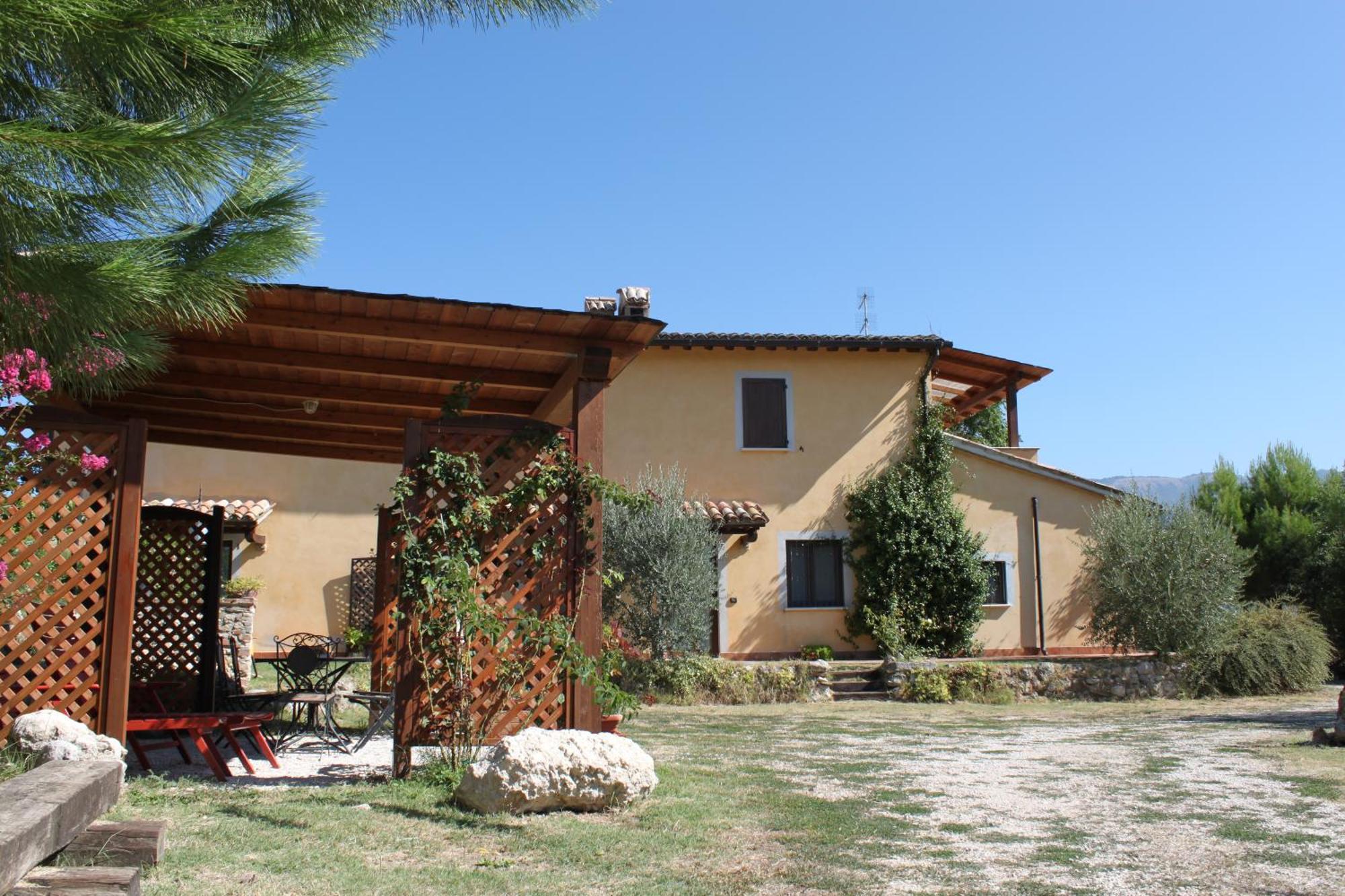 La Casa Di Gelsomino Massa Martana Exterior foto