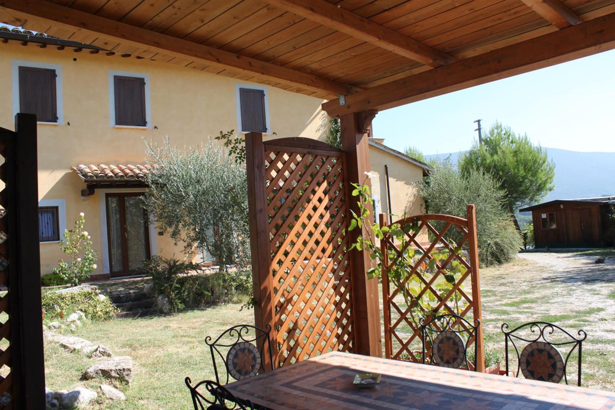 La Casa Di Gelsomino Massa Martana Exterior foto